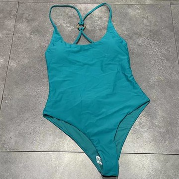 出口歐美女士成人圓領性感后背圓環飾品交叉大露背簡約連體游泳衣