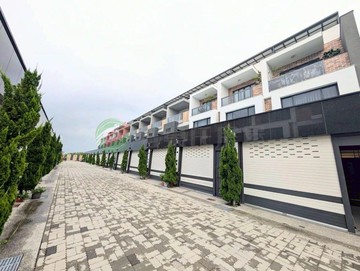 獨家專約 屏東市區極輕屋齡大地坪孝親精美雙車墅｜屏東縣屏東市忠孝路