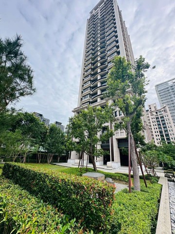 中港層峰三房平車精裝朝南｜台中市西屯區上安路