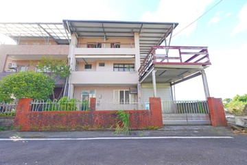 蔡佳宸★近梅花湖邊間大露台62坪大地坪雙車位別墅｜宜蘭縣冬山鄉梅花路