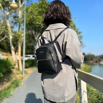 愛蜜莉 Amelie 義大利真皮後背包