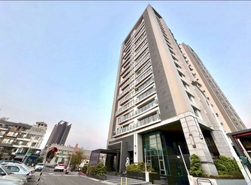 ~中西區~皇龍天朵~邊間採光三房+平車｜台南市中西區頂美三街