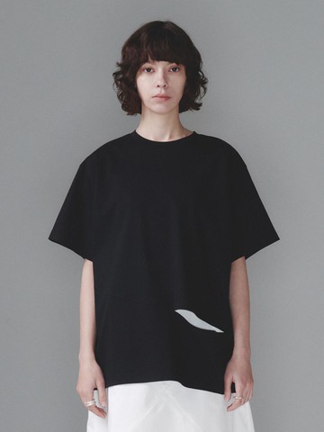 SLIT SHORT SLEEVE TOP (BLACK)