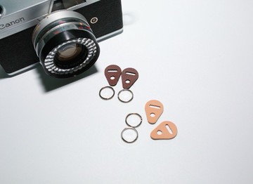 細穿孔相機轉用於一公分相機織帶之轉接環(咖色與原色2色可選)