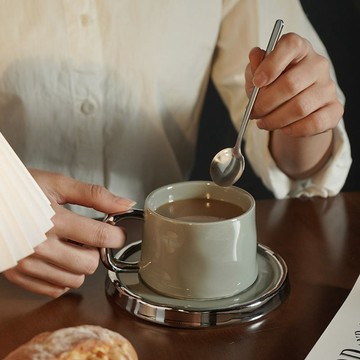 咖啡杯 馬克杯 陶瓷杯 北歐高顔值輕奢咖啡杯奢華精緻ins陶瓷歐式下午茶杯碟套裝高級感 HPLD