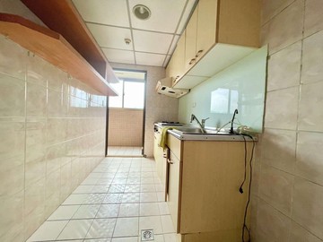 龍井區沙田路六段溫馨3房平面大車位｜台中市龍井區沙田路六段