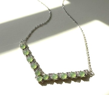 冰種淡綠翡翠蛋面鎖骨鏈 925純銀 | 天然翡翠A貨 | 送禮