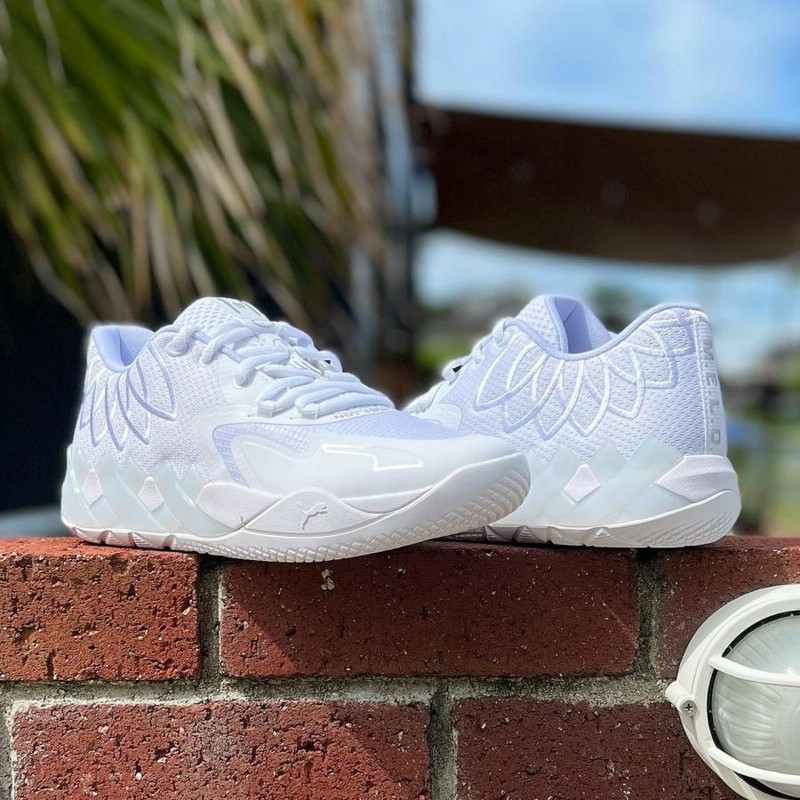 大人気商品 PUMA LAMELO BALL MB.01 LOW プーマ ラメロ ボール MB1