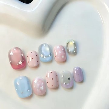 ✨台灣出貨✨【星點奶芙】軟乎乎奶色星星波點小眾ins風短款顯白通勤穿戴甲