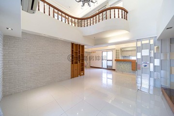 美術館&愛河旁#夢幻景觀五房三衛樓中樓｜高雄市三民區同盟三路