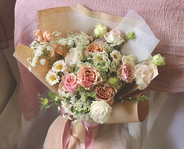 鮮花花束 求婚花束 情人節花束 生日花束 客製花束 慶賀花束 花禮