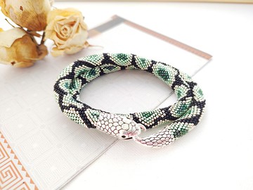 銀綠色蟒蛇項鍊銜尾蛇動物項鍊綠色串珠鉤針