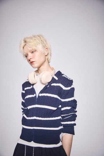 條紋連帽針織上衣