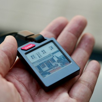 PhotoTag 永恆足 Eink 彩色電子定位防丟器 - 烏木黑