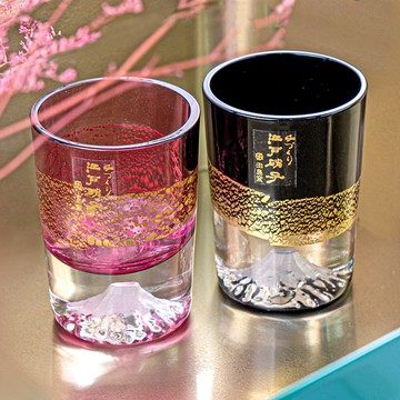 【任2件95折】田島硝子 金箔冷酒杯2入組 富士山杯 黑x櫻花粉 對杯 黑x粉 赤金 玻璃杯 玻璃工藝 日本原裝 伴手禮推薦 TG20-016-1GK+TG20-016-1GP 熱賣中!
