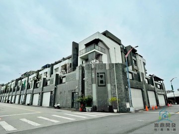 雍十期生態公園旁｜電梯雙車美別墅｜佑崧千匯｜台中市北屯區太安中街