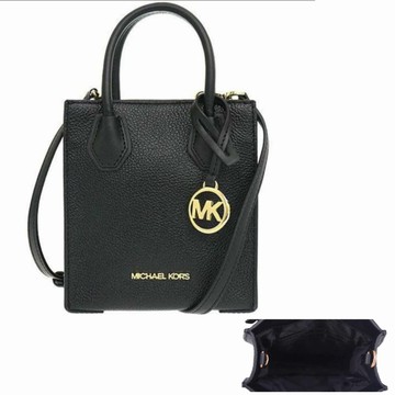 【Michael Kors】MERCER 迷你金標LOGO荔枝皮琴譜包斜背包 黑色