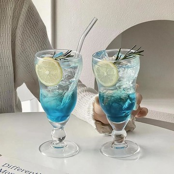 台灣出貨🚚不規則高腳果茶玻璃杯家用夏天冷飲氣泡水杯果汁飲料調酒雞尾酒杯--神奇