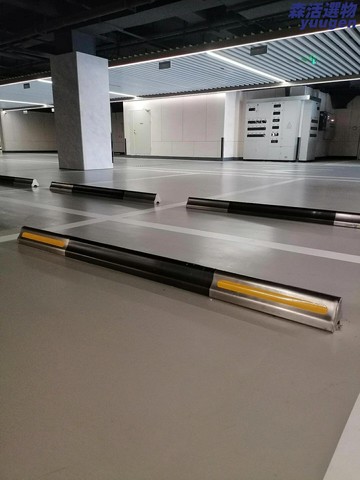 【防撞防溜車】擋車器 車位擋車器 倒車限位器 停車位地擋 阻車器 不鏽鋼加厚 免打孔安裝 車庫車位必備