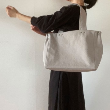 聚攏托特雜誌淺灰8號帆灰包A4單肩