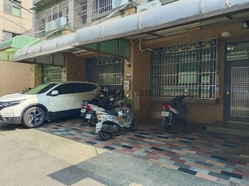 開價實在潭子正勝利商圈前院車庫透天｜台中市潭子區興華一路