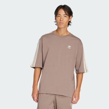 ADIDAS ORIGINALS 愛迪達 阿迪達斯 三葉草 圓領 男 休閒上衣 短袖上衣- 卡其 Oversize tee- JP1058