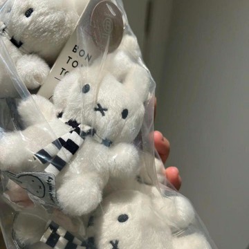 全新出清✨米菲兔周邊 米飛兔 吊飾娃娃鑰匙圈 Miffy 70周年限定 日本限定掛件可愛兔子包掛件毛絨創意玩偶卡通情侶生