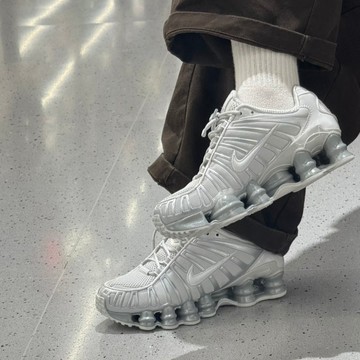 【Sharkhead】現貨 Nike Shox TL 金屬銀 銀灰 液態銀 氣墊 彈簧 緩震 淺灰 IB1087-002