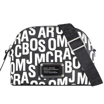 MARC JACOBS 馬克賈伯 金屬LOGO方牌印花防刮貝殼包.黑/白