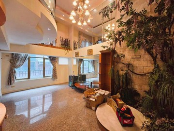 『併排雙車！快來看』一手屋陽明商圈明星學區雙車墅｜高雄市三民區應安街