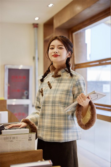 藍白格紋 中式秋冬加絨毛領上衣少女外套 春節過年戰袍