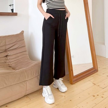 HONOR俐落休閒釦飾鬆緊抽繩長褲-黑