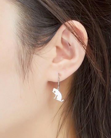 洗臉的小貓 - 貓咪背影系列-耳勾式(可改夾式) 抗敏