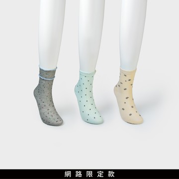 SO NICE 日系坑條中筒襪