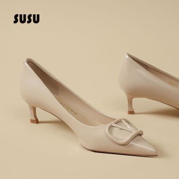 V扣高跟鞋女春季細跟杏色氣質名媛高級感法式時尚漆皮矮低跟單鞋