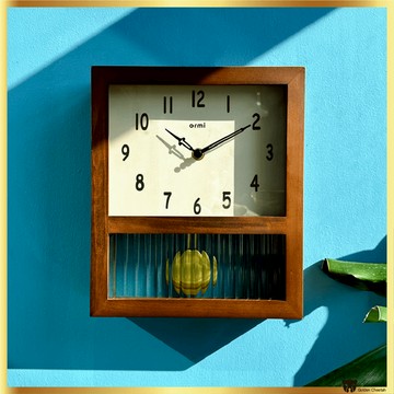 Ormi Retro More Clock – 帶擺動擺錘的靜音木製掛鐘 – 2 種尺寸(標準/大)