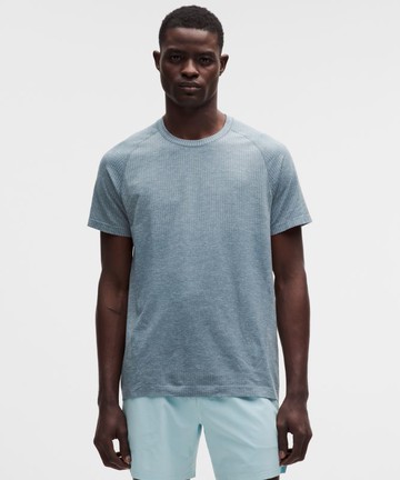 Metal Vent Tech Short-Sleeve Shirt Size Large