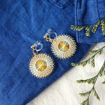 蒲公英绒毛 黄花耳環 / 耳夾 | 絹線製 | 免運費