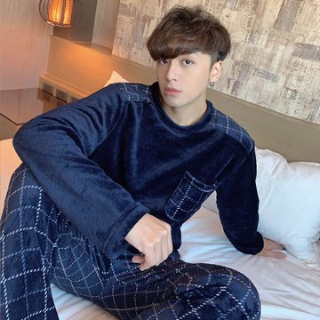 lingling日系 男款保暖水貂絨素面拼接格紋圓領口袋長袖二件式睡衣組(大尺碼)