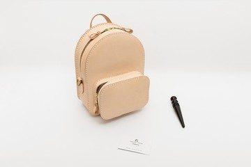 【切线派】 小黄人 手工真皮女士后背包复古双肩包书包小号