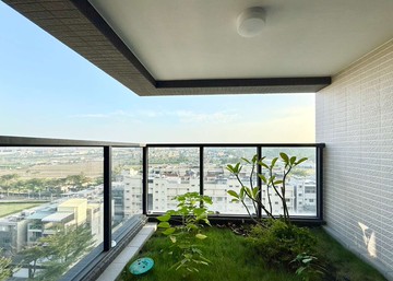 張嘉玲/鳳山雙捷運宅/全新/2+1平車｜高雄市鳳山區鳳學路