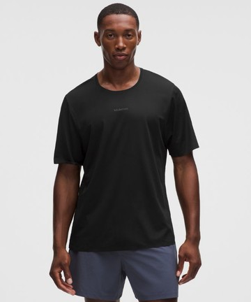Fast and Free Short-Sleeve Shirt Race Length Size Medium
