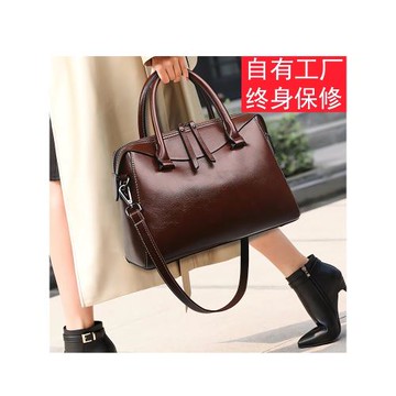 時尚真皮包包女2025新款爆款款單肩手提斜挎大氣百搭公文包枕頭包