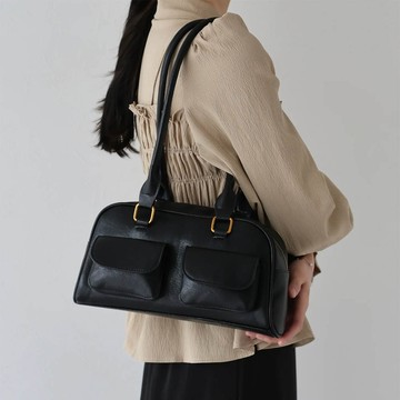 日本 BLUE EAST - 雙口袋簡約都會風肩背包-氣質黑