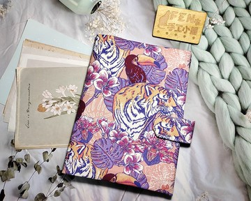 森林系列-薄棉布料動物款紫底花老虎磁扣款書套-布書衣A5/25K