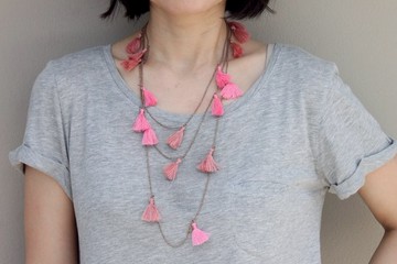 流苏项链长外套粉红色串珠编织层