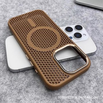 磁吸充電散熱蜂窩透氣適用iPhone15蘋果16pro手機殼max沙漠金色plus全包14防摔13金屬鏡框2高級簡約Magsafe新