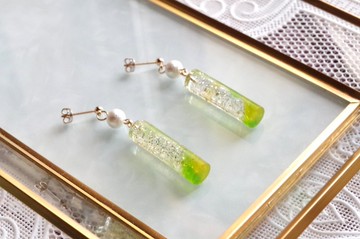 樹脂藝術 圓柱耳環・含羞草