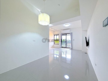 亞灣｜205經貿特區｜3年屋｜三房兩衛平車｜屋況好｜高雄市前鎮區憲德街