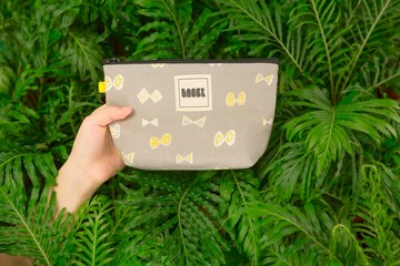 拉鍊萬用包 / 日本花布限定 _ 蝴蝶結